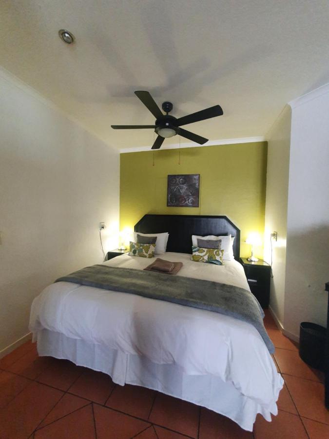Langholm Hotel Walvis Bay Dış mekan fotoğraf